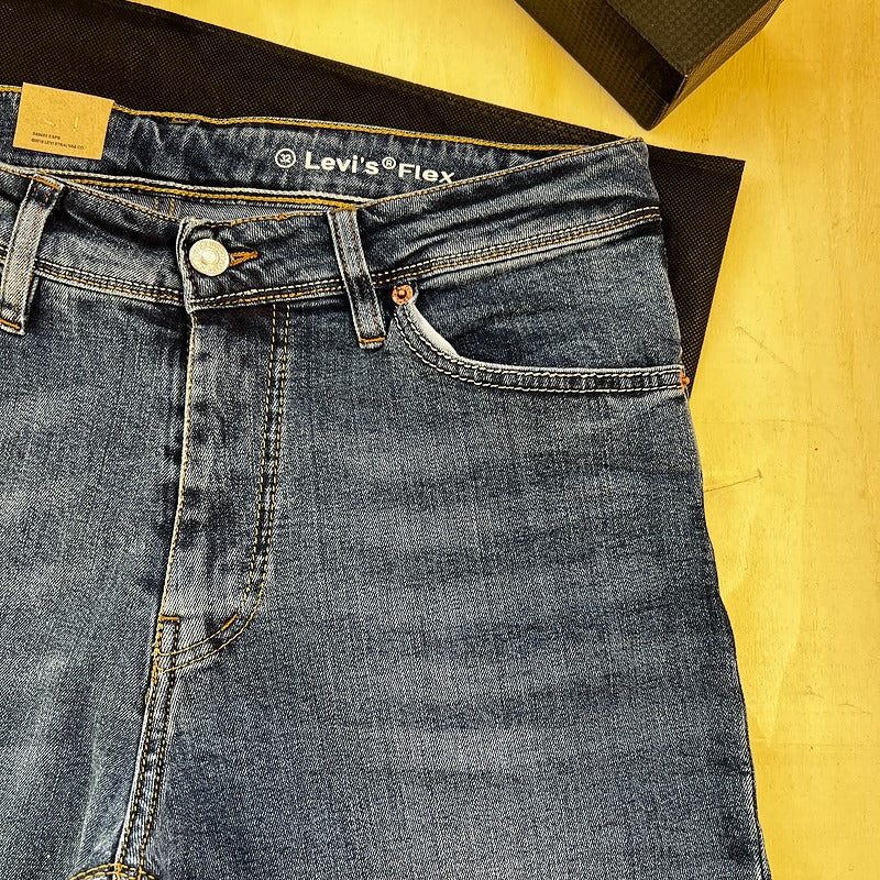 Jeans Levis Bleu Ciel 447 Coupe Normale